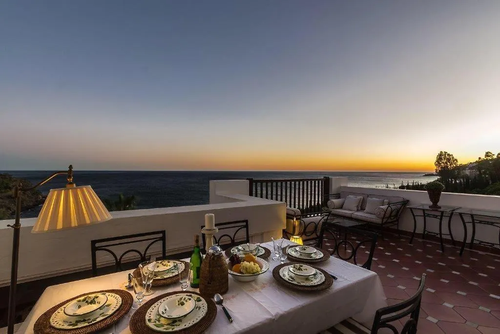 Penthouse Paradise Альмуньекар Апартаменты