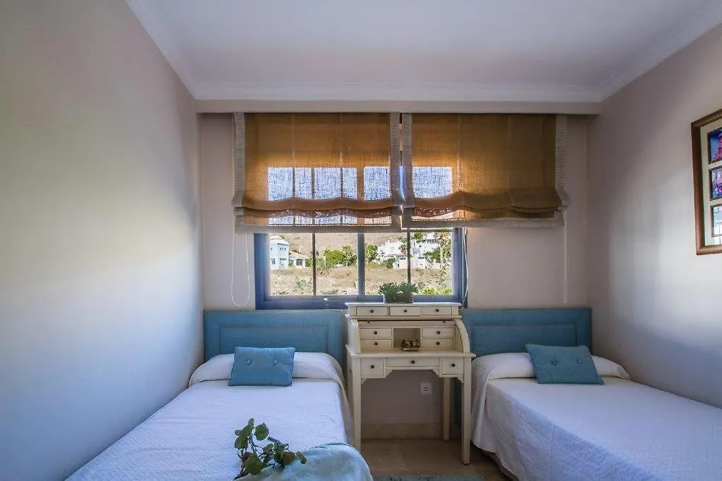 Penthouse Paradise Альмуньекар Апартаменты