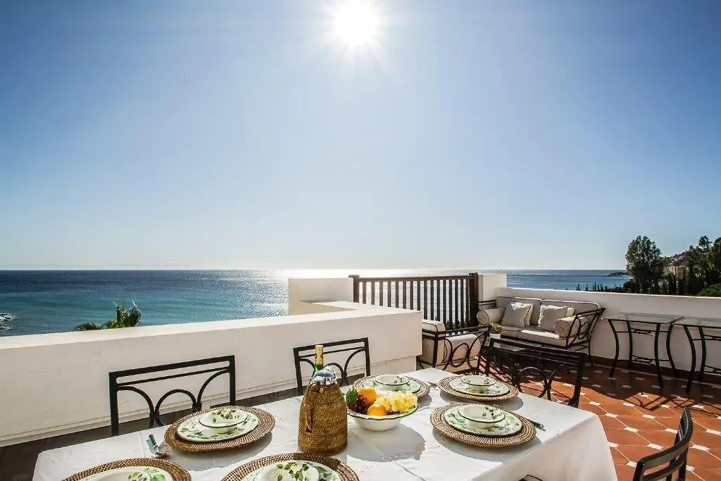 Penthouse Paradise Альмуньекар